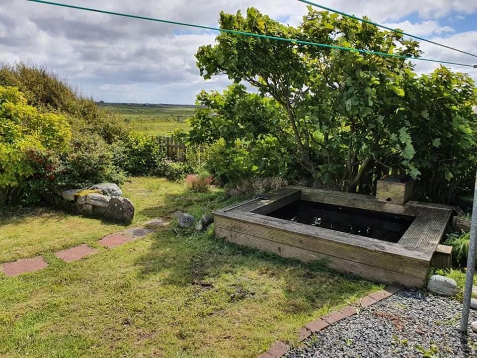 Appartement Taigh Nam Piobaireach à Balivanich Extérieur photo